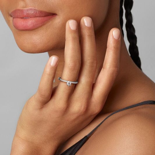 Anel Nova com Moissanite
