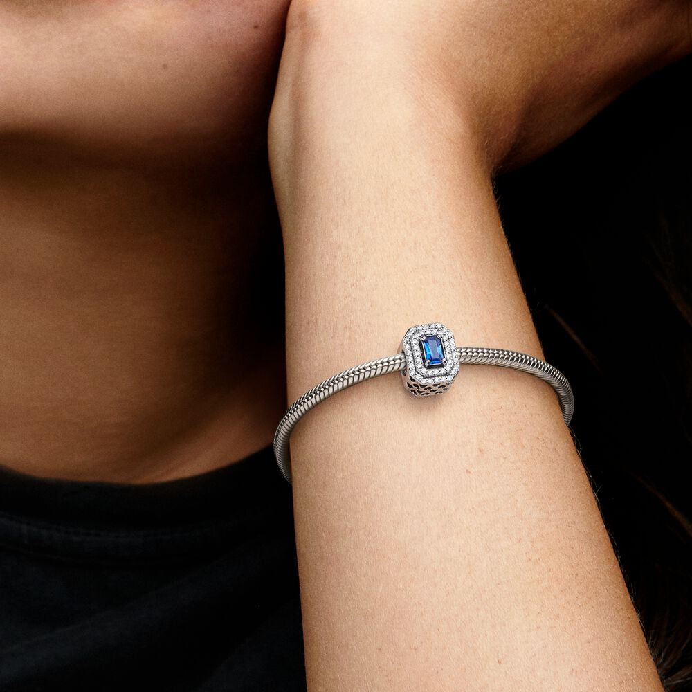 Charm Retangular Azul Cintilante